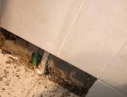 大渡口楼顶漏水维修公司分享下修复水管漏水的几种小方法